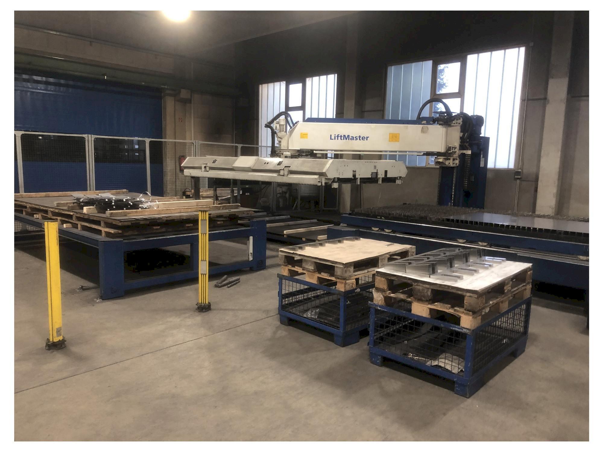 TRUMPF TruLaser 5040 + Liftmaster Mašinos vaizdas iš priekio