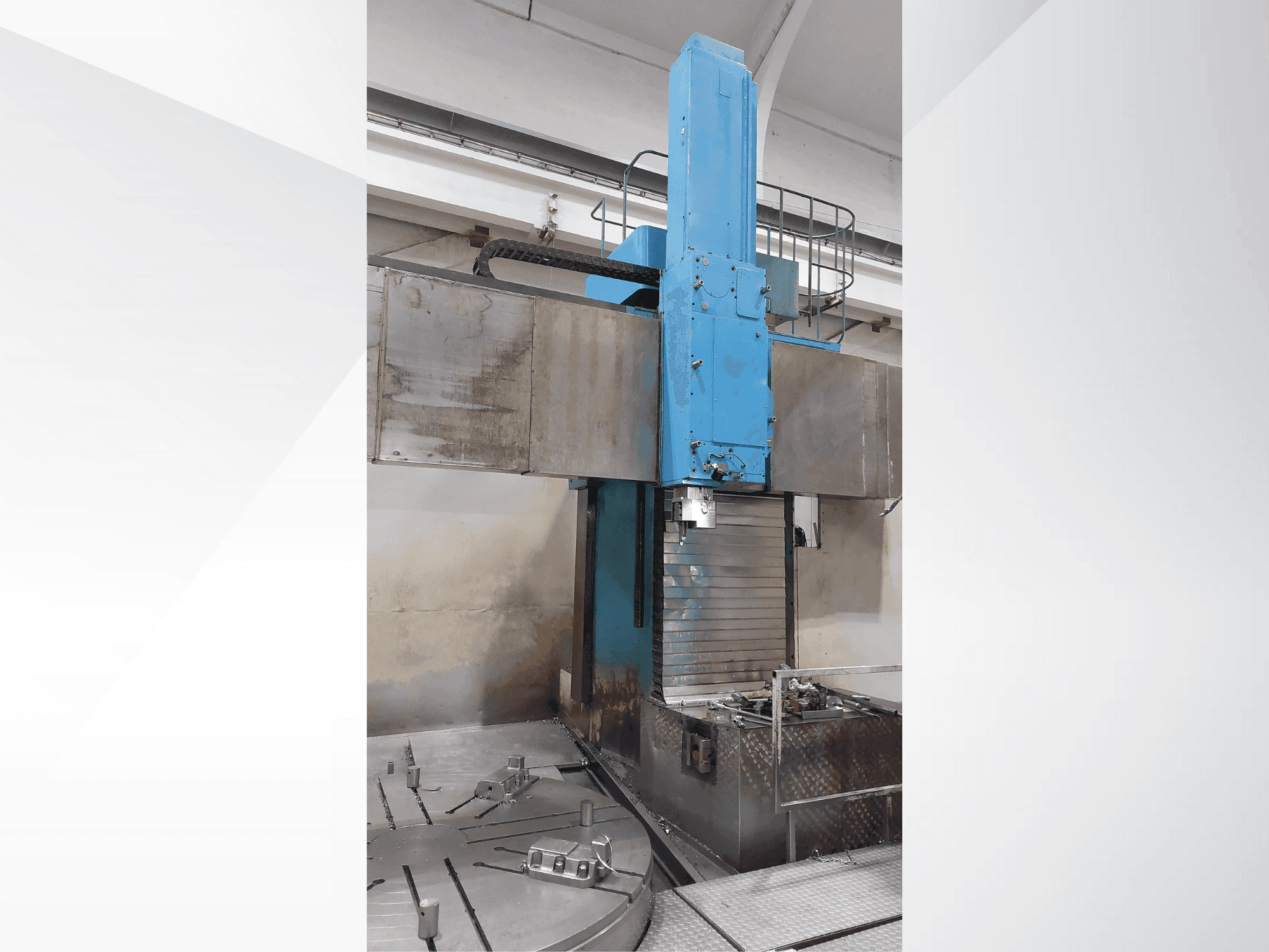 CKD SKJ 25/50 CNC Mašinos vaizdas iš priekio