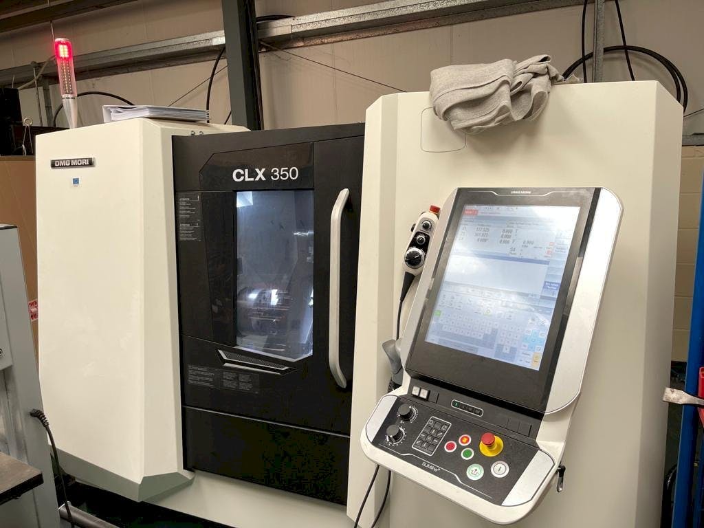 DMG MORI CLX 350 Mašinos vaizdas iš priekio