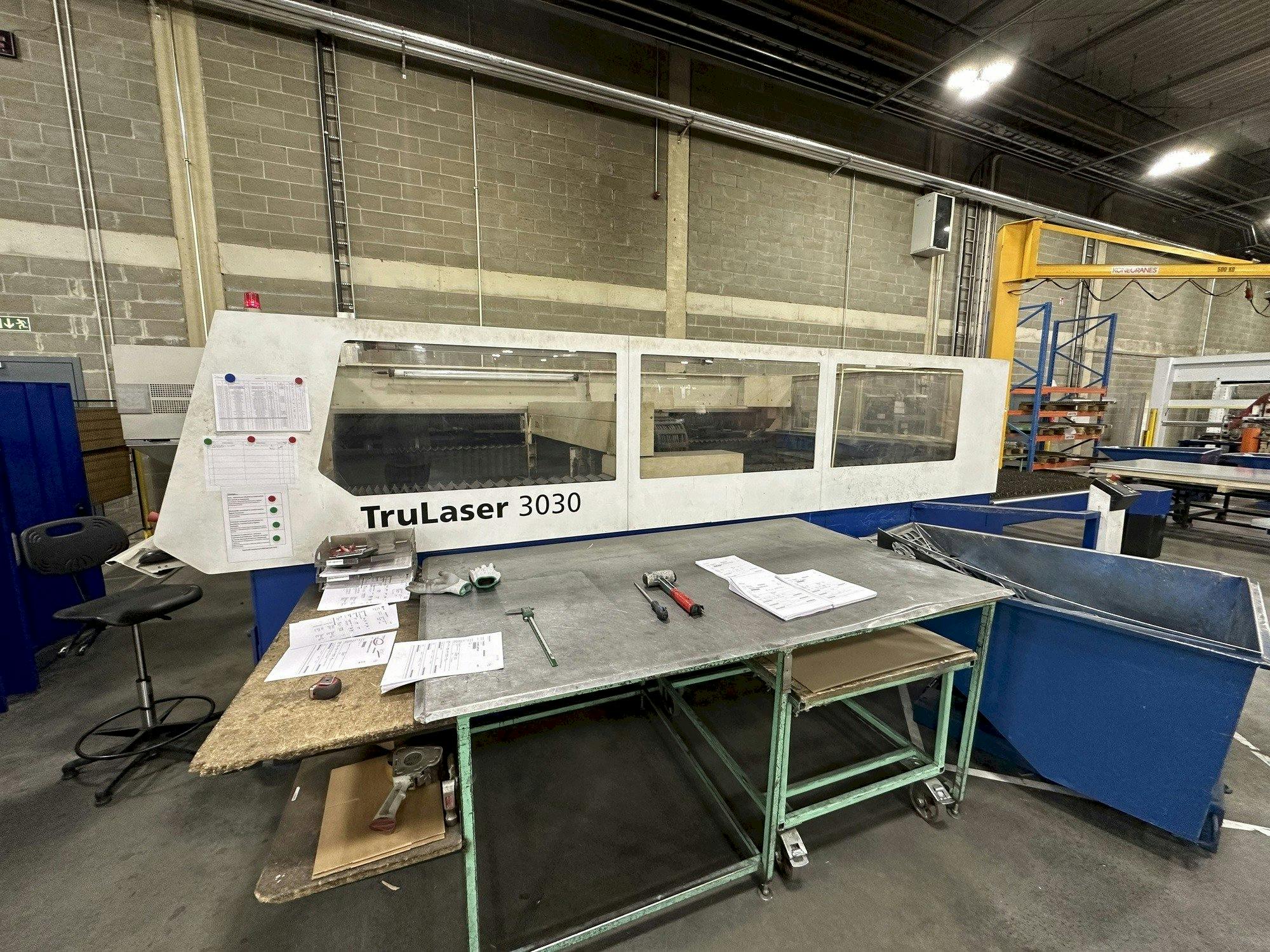 TRUMPF Trulaser 3030 Mašinos vaizdas iš priekio