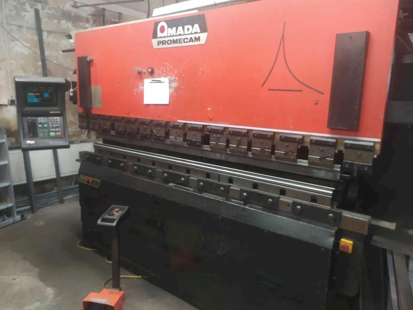 AMADA APX 100 30 Mašinos vaizdas iš priekio