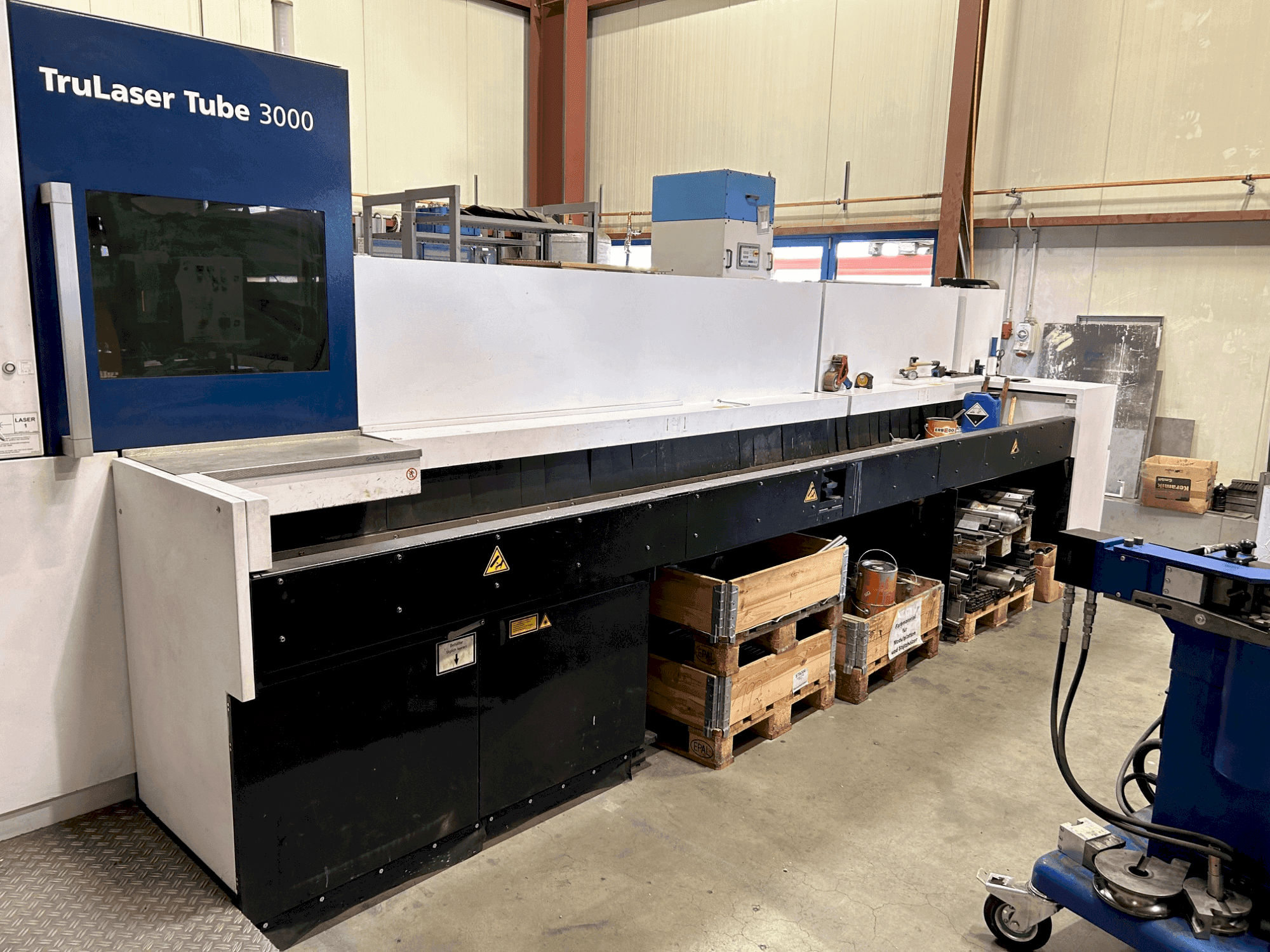 TRUMPF Tru Laser Tube 3000 Fiber Mašinos vaizdas iš priekio