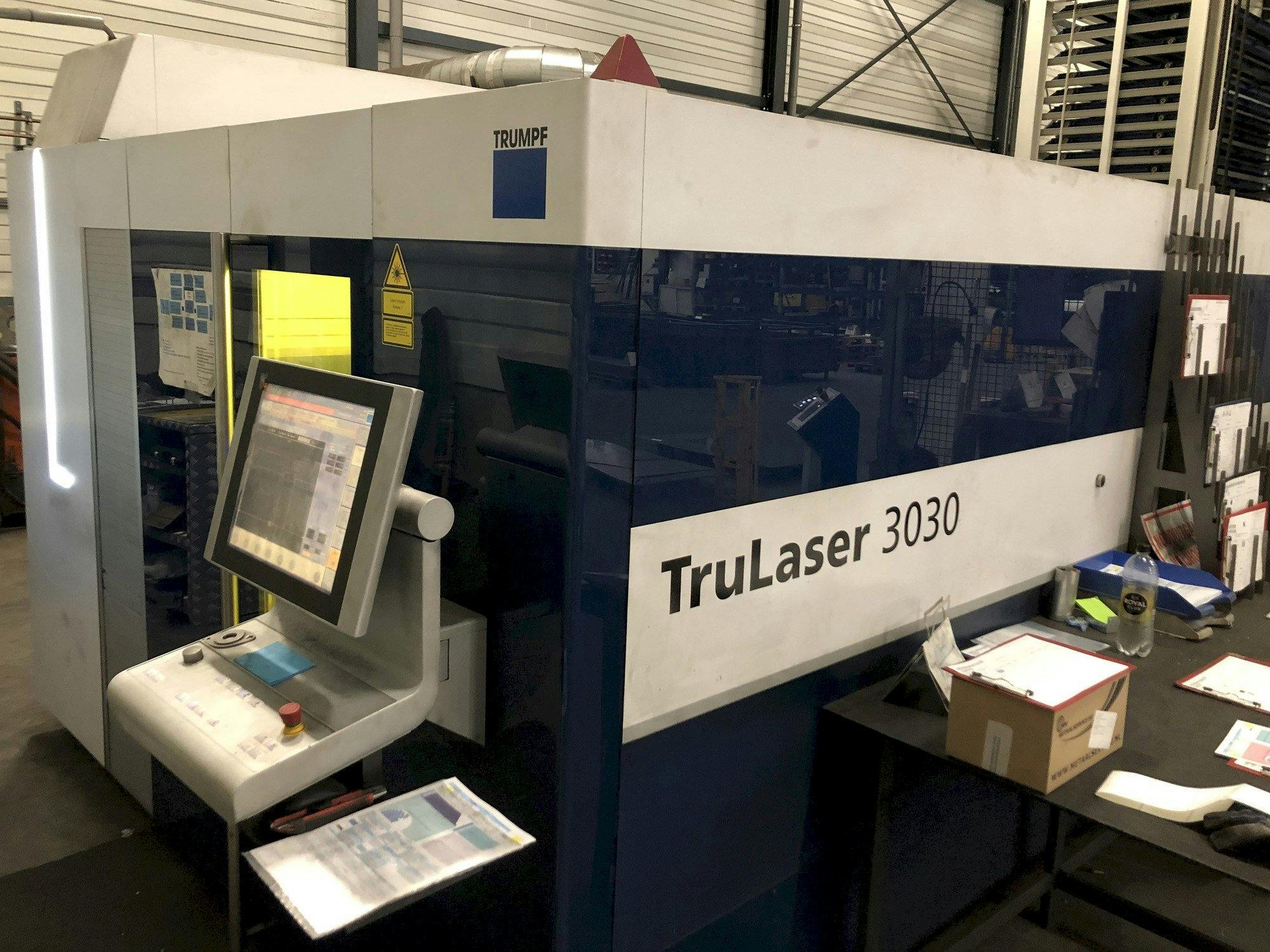 Trumpf TruLaser 3030 fiber Mašinos vaizdas iš priekio