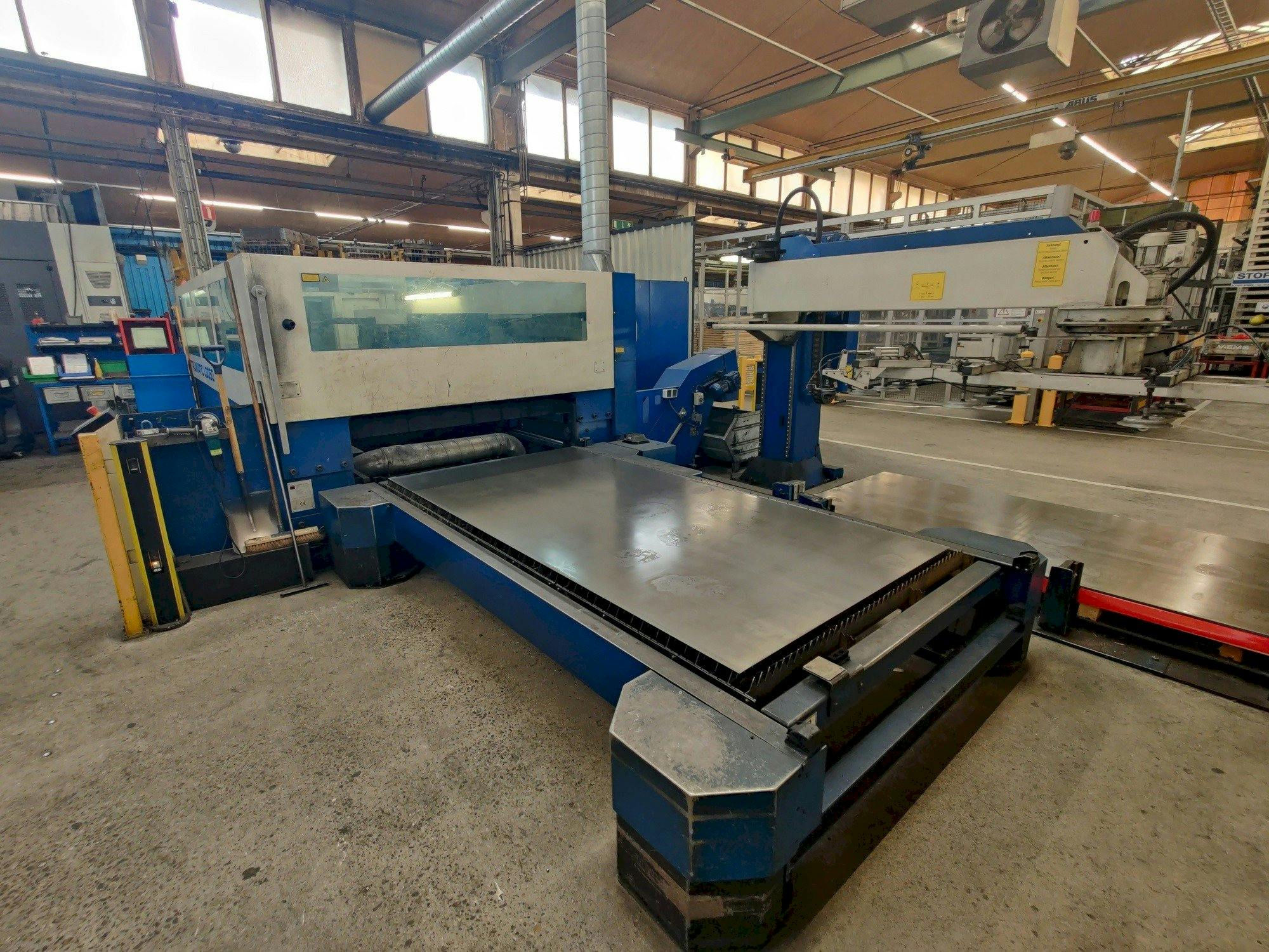 Trumpf Trumatic L3050 Mašinos vaizdas iš priekio