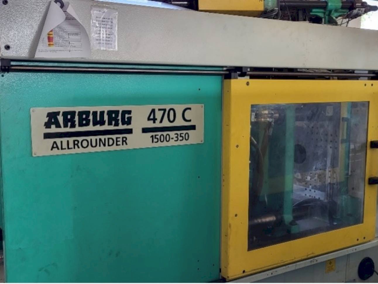 Arburg Allrounder 470C 1500 - 350/150 Mašinos vaizdas iš priekio