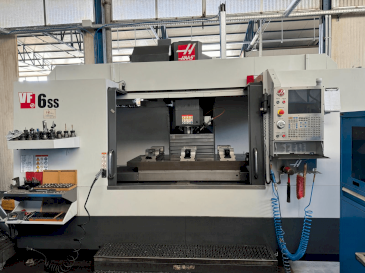 HAAS VF-6SS Mašinos vaizdas iš priekio