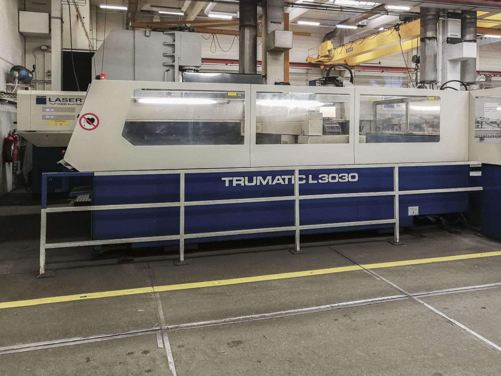 Trumpf Trumatic L3030 Mašinos kairės pusės vaizdas